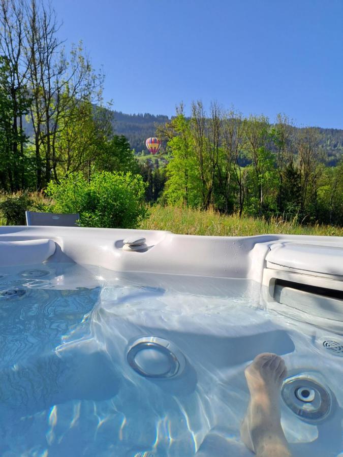 A4 Km De Megeve Tres Joli Studio Avec Jacuzzi ,Vue Sur Les Montagnes Au Calme Praz-sur-Arly Ngoại thất bức ảnh